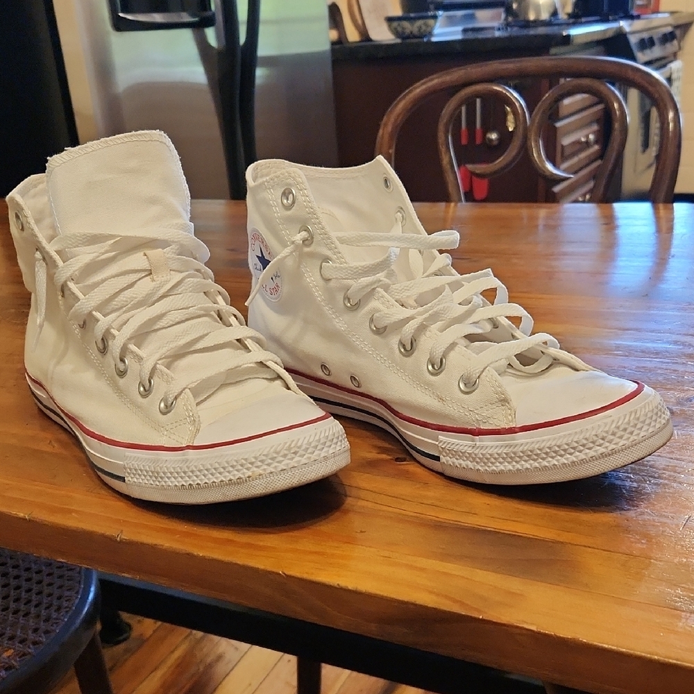 Converse Chuck Taylor All Star High Tops - Picture 4 of 7